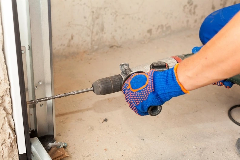 Common Issues To Avoid With Garage Door Opener Installation in Largo FL