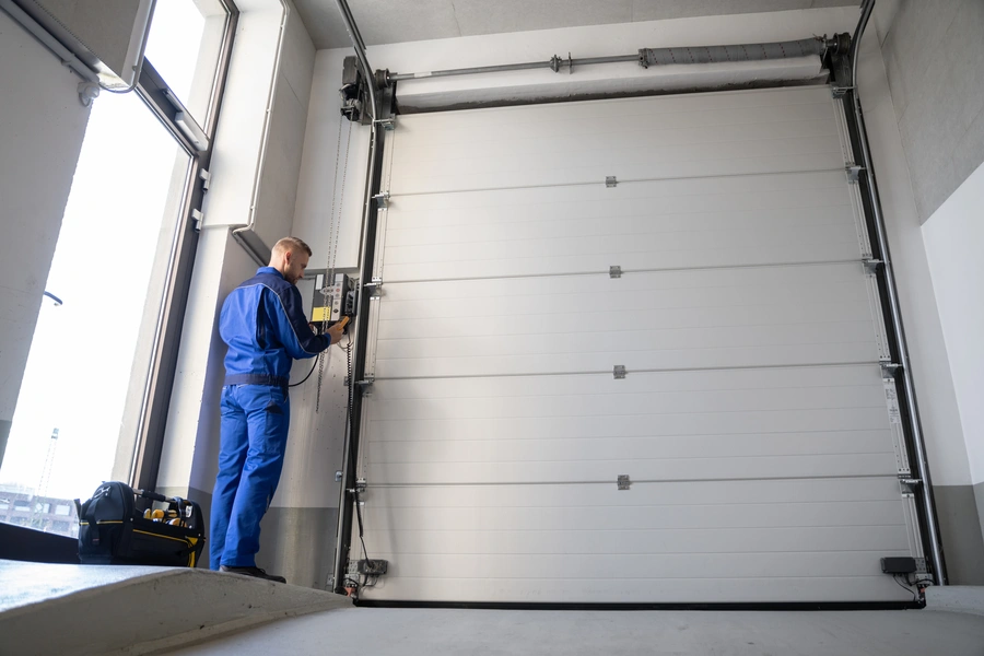 Signs Your Garage Door Needs Maintenance Or Repair in Largo FL